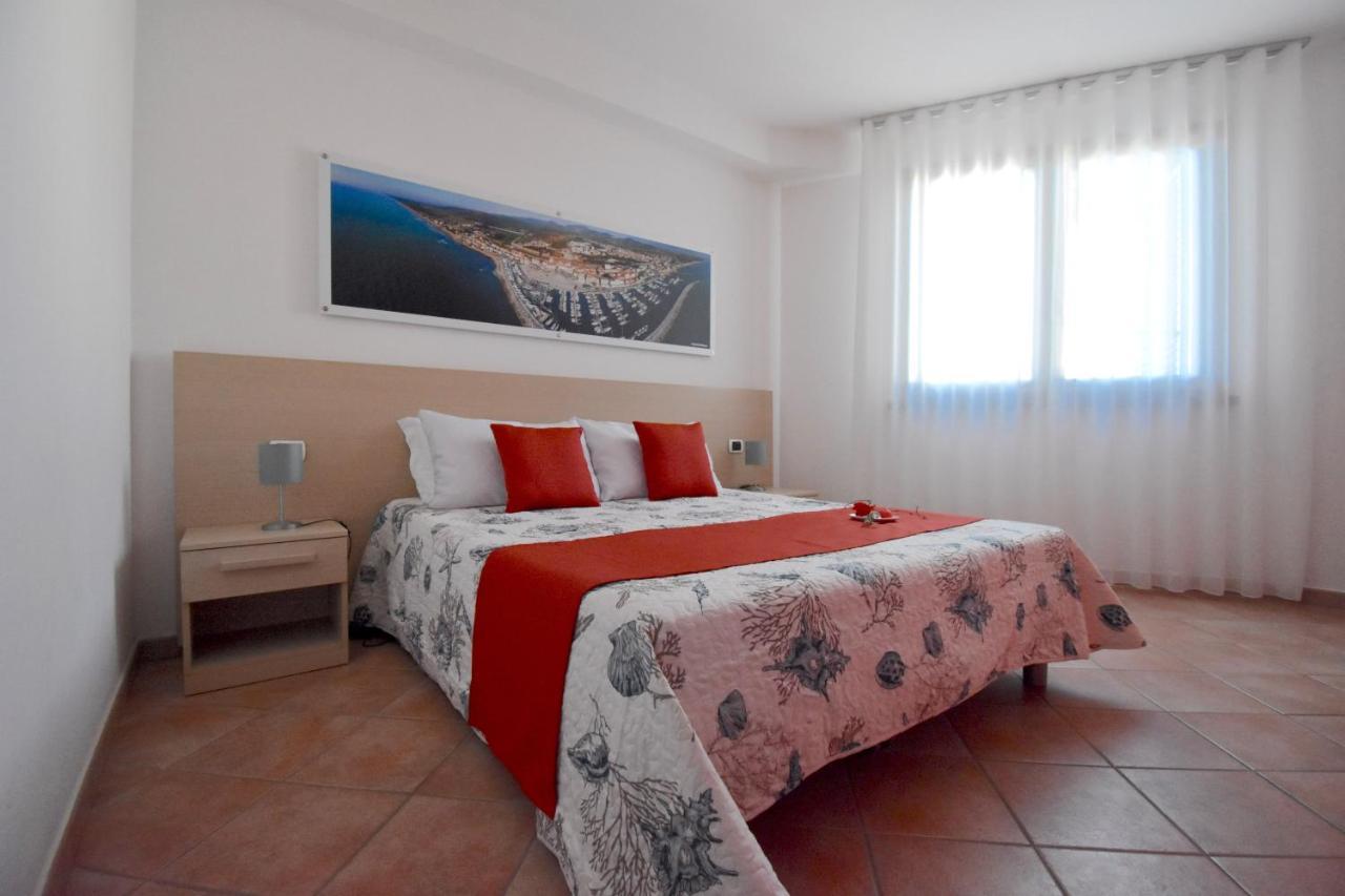Residence Il Cardellino San Vincenzo Bagian luar foto