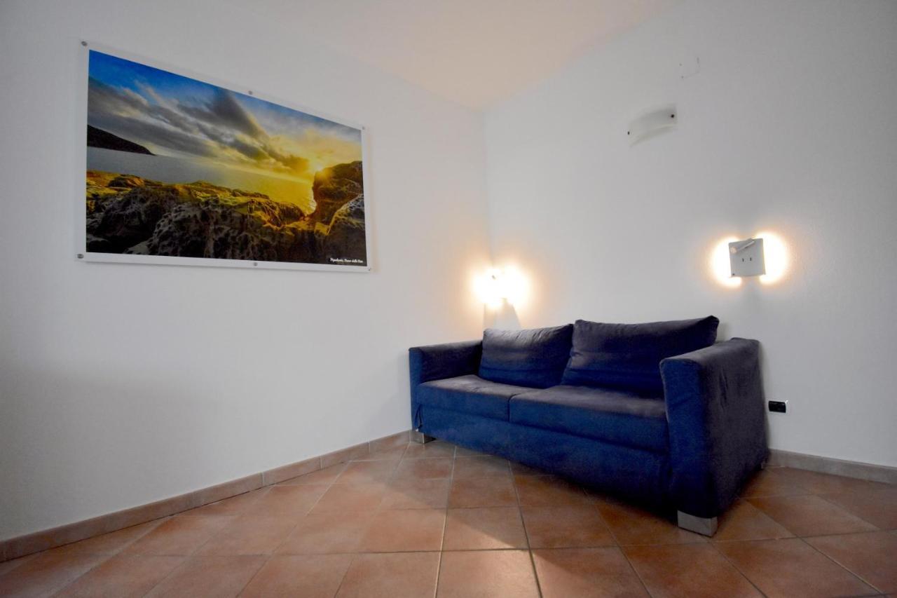 Residence Il Cardellino San Vincenzo Bagian luar foto