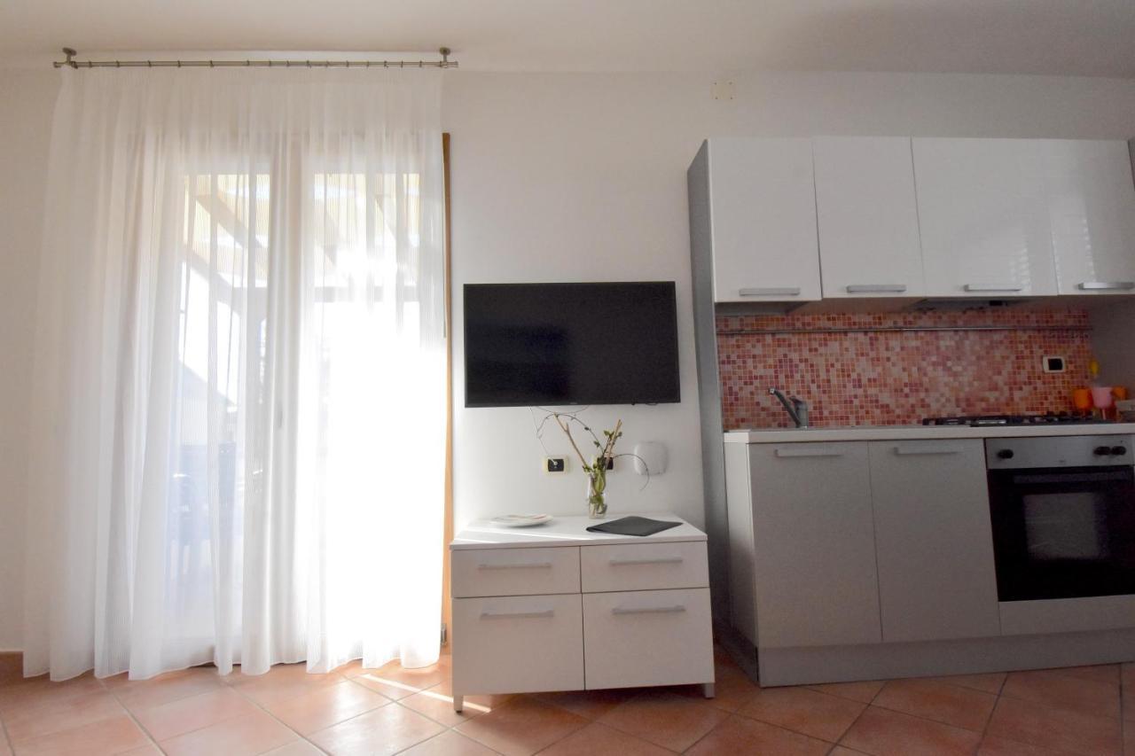 Residence Il Cardellino San Vincenzo Bagian luar foto