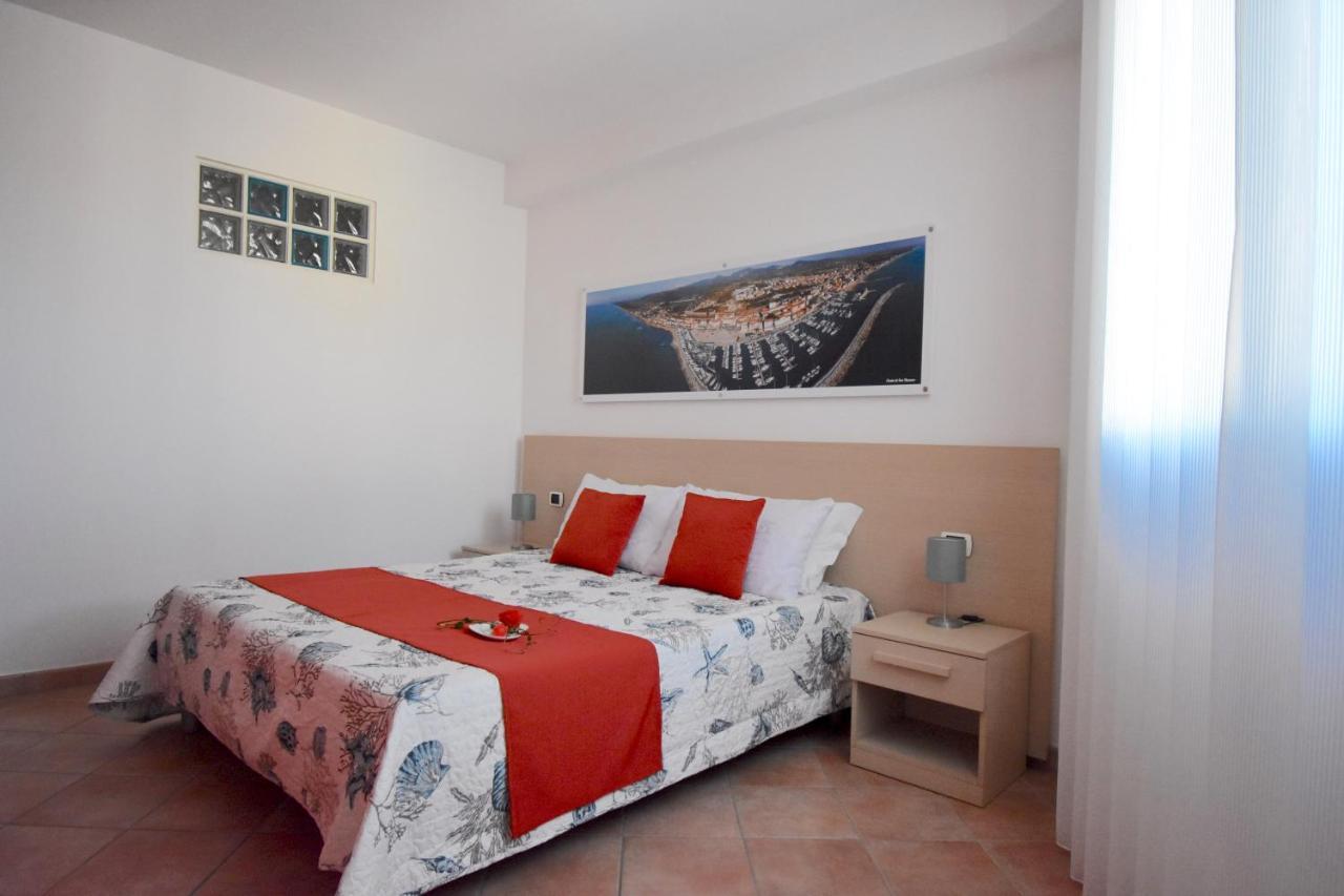 Residence Il Cardellino San Vincenzo Bagian luar foto