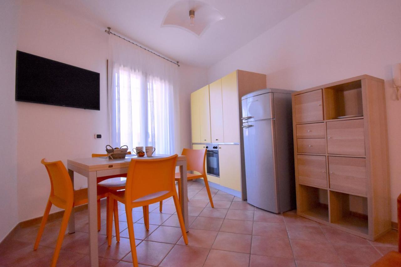 Residence Il Cardellino San Vincenzo Bagian luar foto
