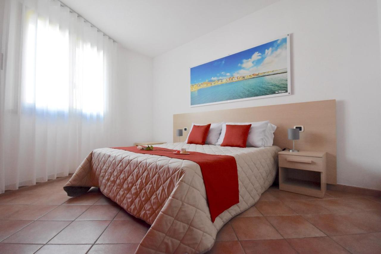 Residence Il Cardellino San Vincenzo Bagian luar foto