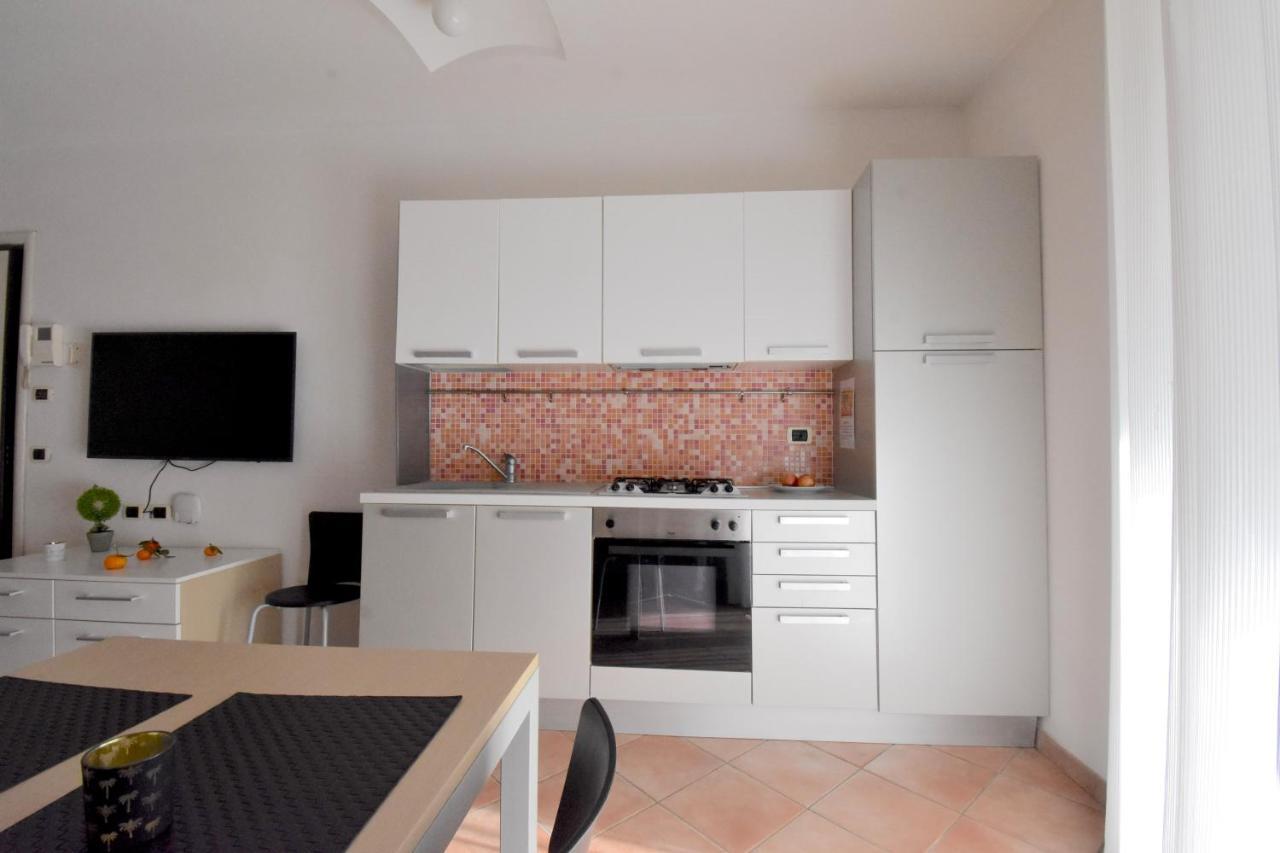 Residence Il Cardellino San Vincenzo Bagian luar foto